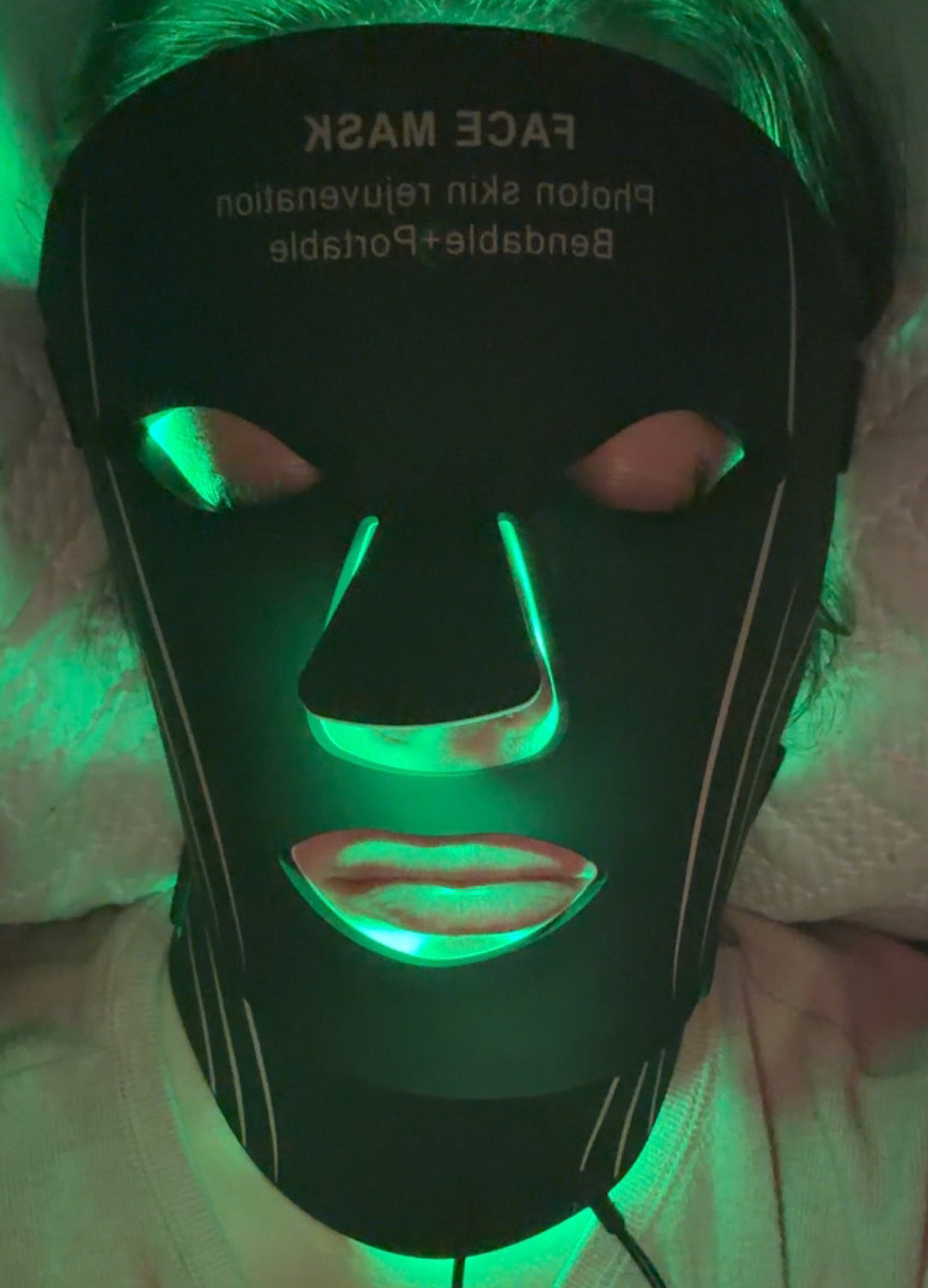 Veluna LED Light Therapy Mask — Face & Neck
